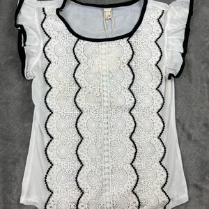 Elegant White Lace Women's Top
